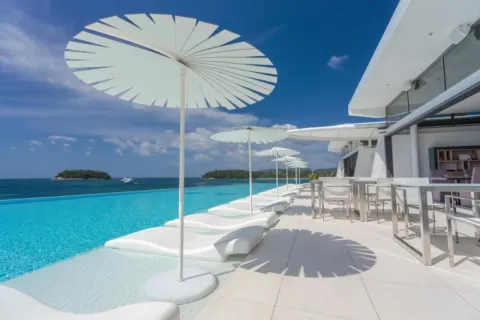 Chalet de 3 dormitorios en Phuket, Tailandia № 150473 - foto 8