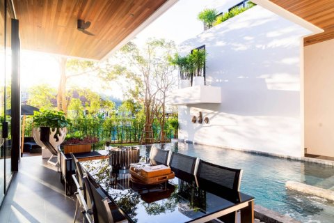 Chalet de 4 dormitorios en Kamala, Tailandia № 165338 - foto 8
