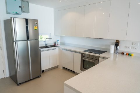 Apartamento de 2 dormitorios en Ko Samui, Tailandia № 163231 - foto 6