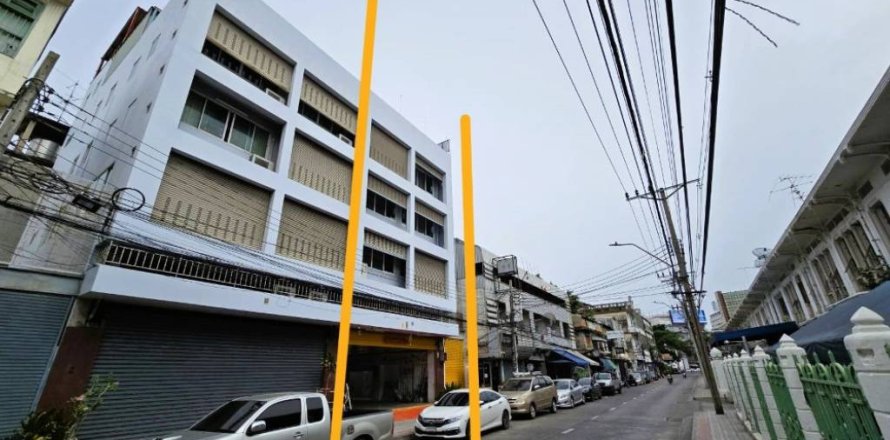 Adosado de 4 dormitorios en Bangkok, Tailandia № 149561