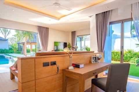 Chalet de 3 dormitorios en Phuket, Tailandia № 191182 - foto 9