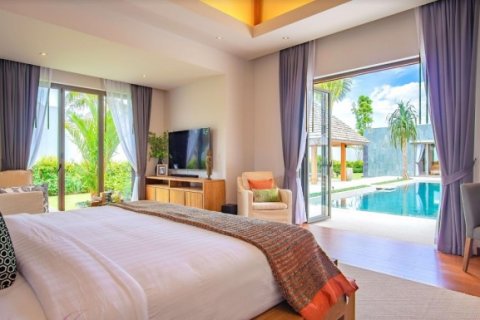 Chalet de 3 dormitorios en Phuket, Tailandia № 191182 - foto 8