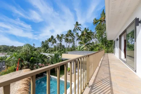 Chalet de 3 dormitorios en Ko Samui, Tailandia № 167525 - foto 17
