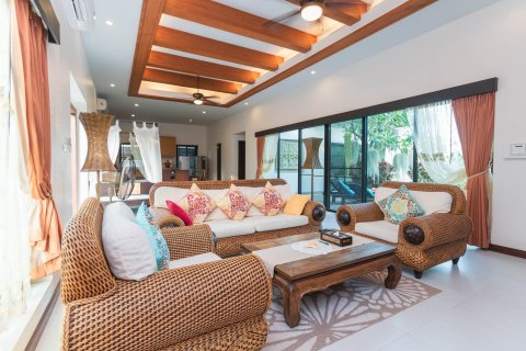 Villa in Phuket, Thailand 2 Schlafzimmer № 167527 - Foto 3