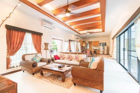Villa in Phuket, Thailand 2 Schlafzimmer № 167527 - Foto 11