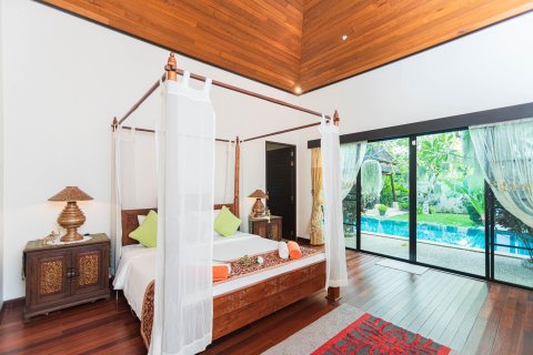 Villa in Phuket, Thailand 2 Schlafzimmer № 167527 - Foto 17
