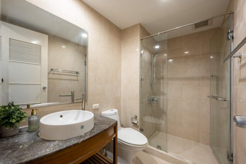 Condominio de 2 dormitorios en Bangkok, Tailandia № 143153 - foto 20