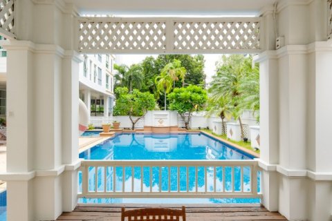 Condominio de 2 dormitorios en Bangkok, Tailandia № 143153 - foto 24