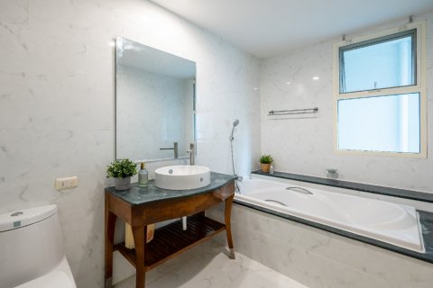 Condominio de 2 dormitorios en Bangkok, Tailandia № 143153 - foto 14