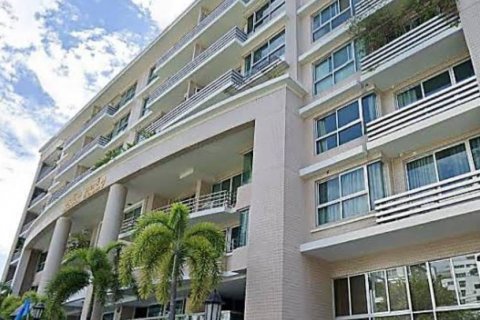 Condo in Bangkok, Thailand, 2 bedrooms № 143152