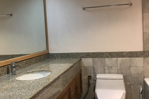 Condominio de 2 dormitorios en Bangkok, Tailandia № 143169 - foto 12