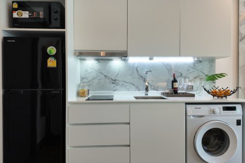 Apartamento de 2 habitaciones en Pattaya, Tailandia № 183033 - foto 5
