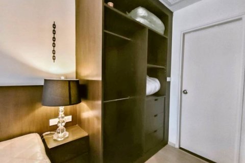 Condominio de 1 dormitorio en Khlong Toei, Bangkok, Tailandia № 115183 - foto 5