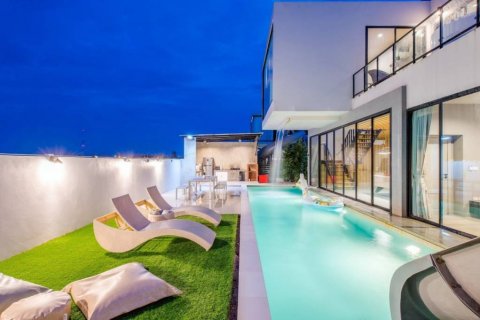 Chalet de 4 dormitorios en Hua Hin, Tailandia № 115180 - foto 9