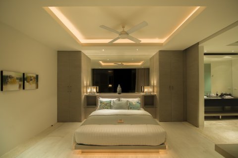 Casa de 6 dormitorios en Ko Samui, Tailandia № 180715 - foto 22