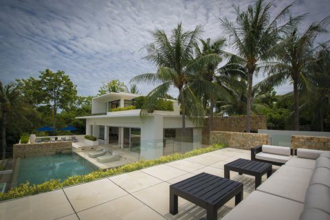 Casa de 6 dormitorios en Ko Samui, Tailandia № 180715 - foto 13