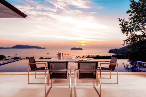 Casa de 6 dormitorios en Phuket, Tailandia № 180709 - foto 24