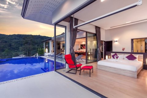 Casa de 6 dormitorios en Phuket, Tailandia № 180709 - foto 22
