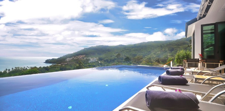 Casa de 6 dormitorios en Phuket, Tailandia № 180709