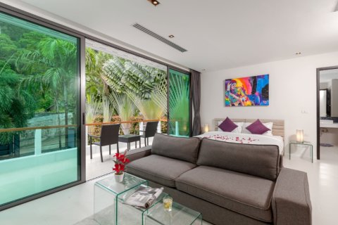 Casa de 6 dormitorios en Phuket, Tailandia № 180709 - foto 21
