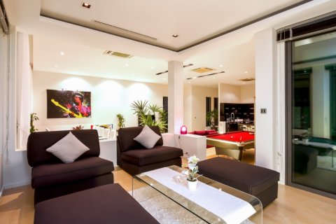 Casa de 6 dormitorios en Phuket, Tailandia № 180709 - foto 8
