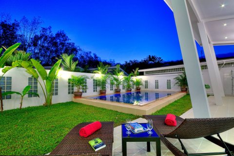 Casa de 17 dormitorios en Phuket, Tailandia № 180712 - foto 25