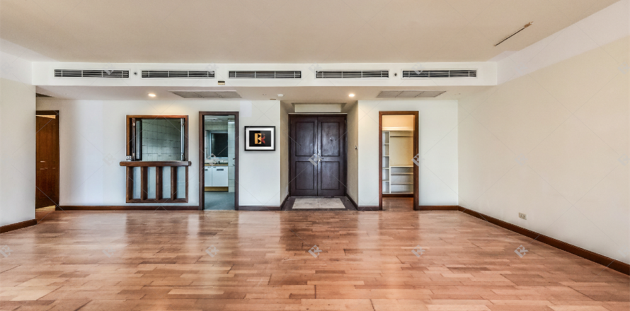 Condominio de 3 dormitorios en Bangkok, Tailandia № 187049