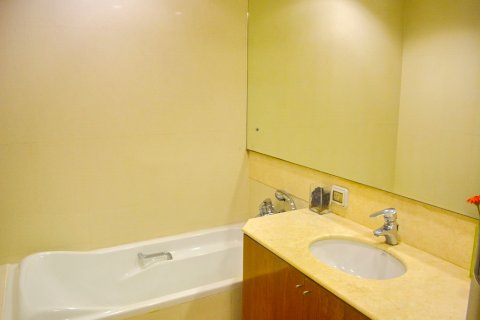 Condominio de 2 dormitorios en Bangkok, Tailandia № 65558 - foto 14