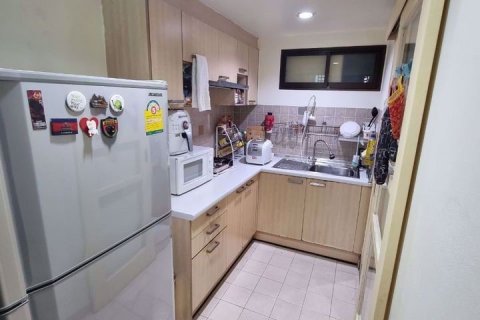 Condominio de 2 dormitorios en Phaya Thai, Bangkok, Tailandia № 54344 - foto 3
