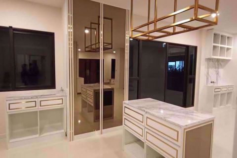 Casa de 4 dormitorios en Prawet, Bangkok, Tailandia № 54343