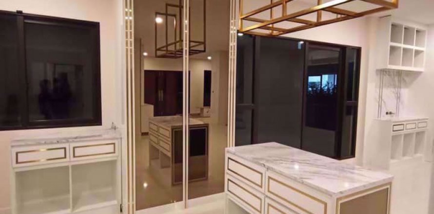 Casa de 4 dormitorios en Prawet, Bangkok, Tailandia № 54343