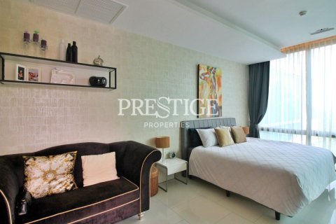 Condo in Pattaya, Thailand, 3 bedrooms № 198486 - photo 12