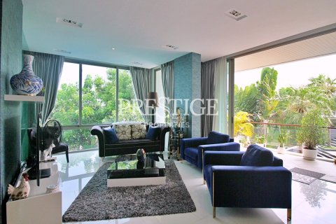 Condominio de 3 dormitorios en Pattaya, Tailandia № 198486