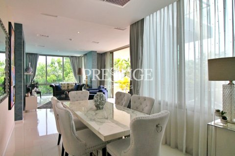Condo in Pattaya, Thailand, 3 bedrooms № 198486 - photo 5