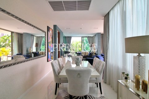Condo in Pattaya, Thailand, 3 bedrooms № 198486 - photo 3