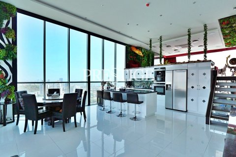 Condominio de 3 dormitorios en Pattaya, Tailandia № 198483