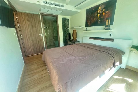 Apartamento de 2 habitaciones en Pattaya, Tailandia № 203376 - foto 6