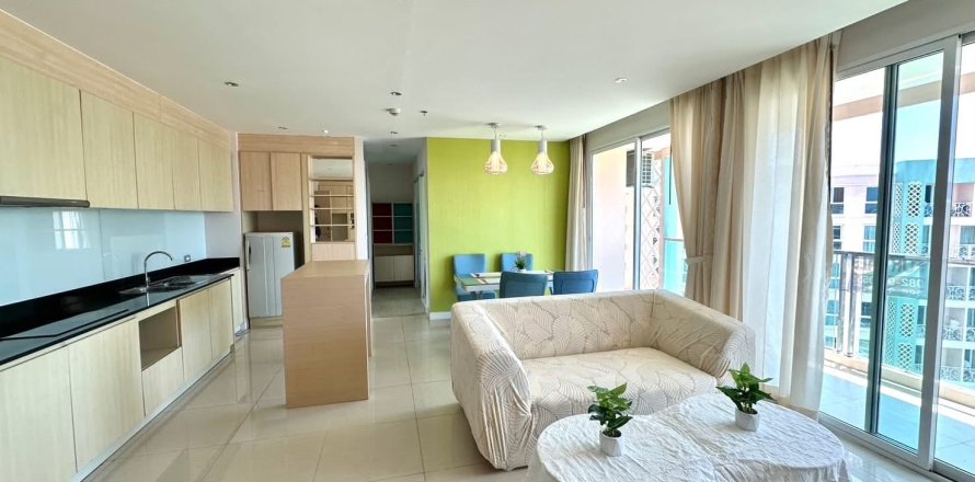 Apartamento de 3 habitaciones en Pattaya, Tailandia № 203377