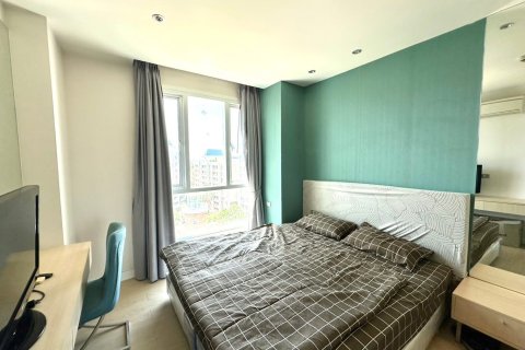 Apartamento de 3 habitaciones en Pattaya, Tailandia № 203377 - foto 7