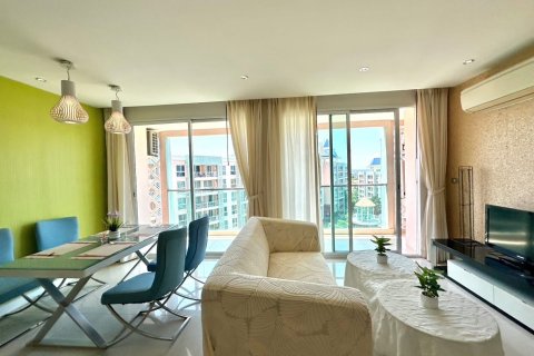 Apartamento de 3 habitaciones en Pattaya, Tailandia № 203377 - foto 3