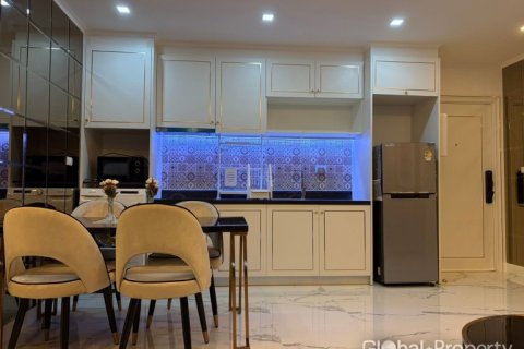 Condominio de 2 dormitorios en Pattaya, Tailandia № 203375 - foto 18
