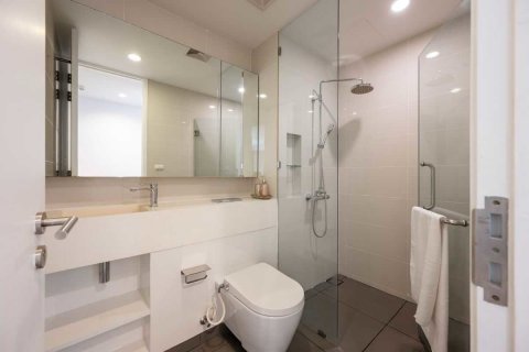 Condominio de 3 dormitorios en Bangkok, Tailandia № 144619 - foto 12