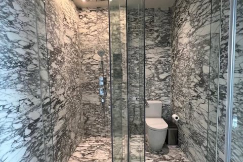 Condominio de 3 dormitorios en Bangkok, Tailandia № 144621 - foto 16