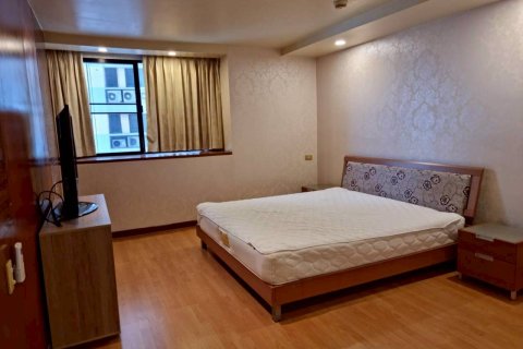 Condominio de 3 dormitorios en Bangkok, Tailandia № 144624 - foto 12