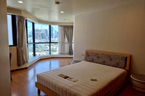 Condominio de 3 dormitorios en Bangkok, Tailandia № 144624 - foto 9