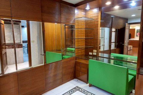 Condominio de 3 dormitorios en Bangkok, Tailandia № 144624 - foto 15
