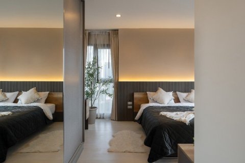 Condo in Bangkok, Thailand, 2 bedrooms № 144623 - photo 9