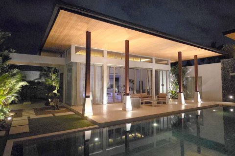 Chalet de 5 dormitorios en Phuket, Tailandia № 164121 - foto 2