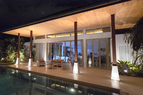 Chalet de 5 dormitorios en Phuket, Tailandia № 164121 - foto 3