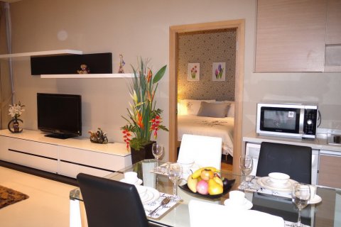Condominio de 1 dormitorio en Bangkok, Tailandia № 143447 - foto 2